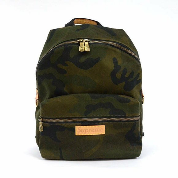 Louis Vuitton x Supreme Apollo Backpack Monogram Camo